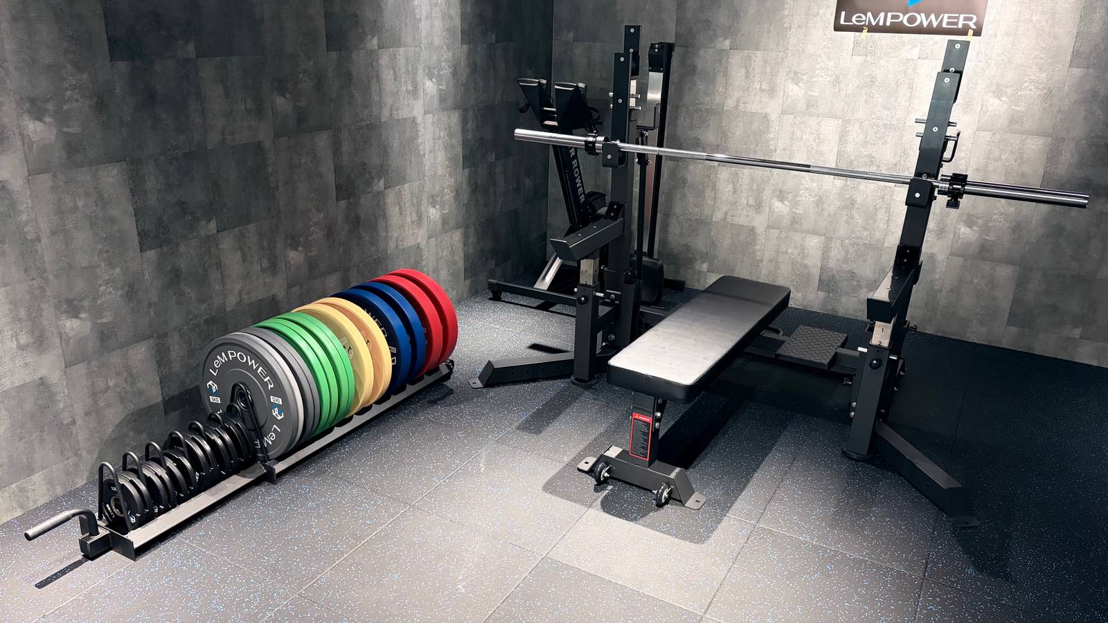 トレーニング機器